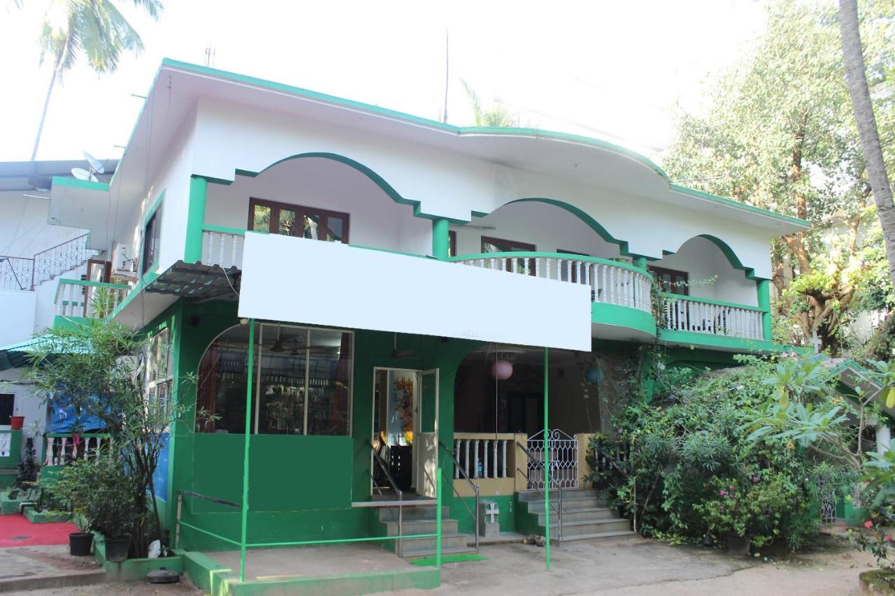 Hotel Oyo 7206 Goa 3*